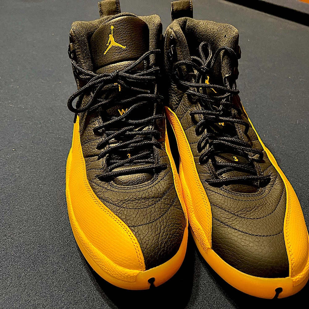 Men’s Nike Air Jordan 12 Black University Gold